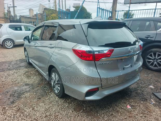 Honda Shuttle 1.5 Hybrid 2WD 2019 Silver