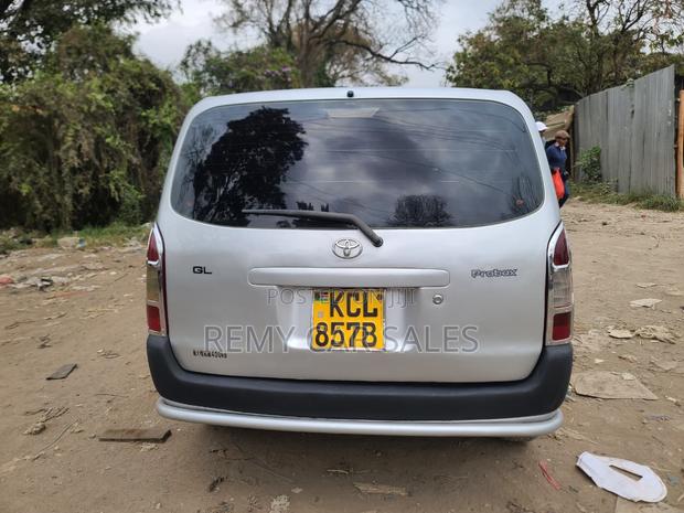 Toyota Probox 2010 Silver