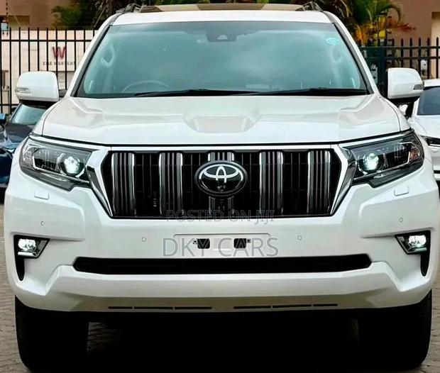 Toyota Land Cruiser Prado 2021 Pearl