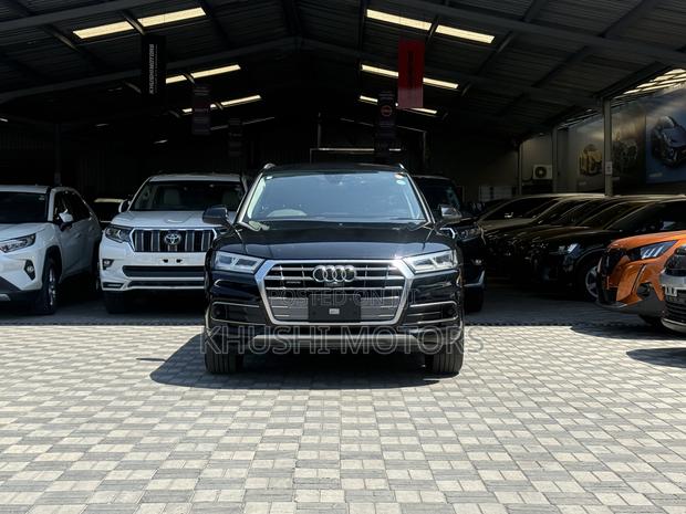 Audi Q5 2019 Black