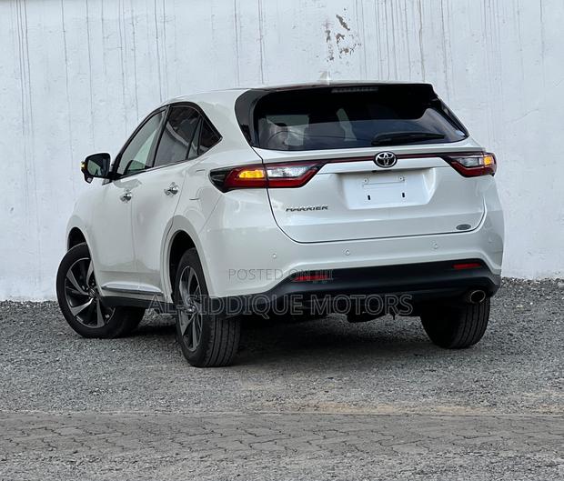 Toyota Harrier 2.0 Turbo 2019 Pearl