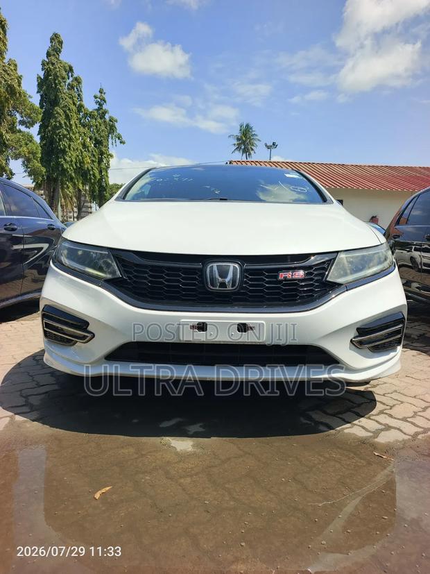 Honda Jade 2019 White