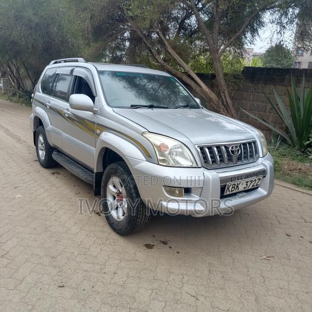 Toyota Land Cruiser Prado 2004 Silver
