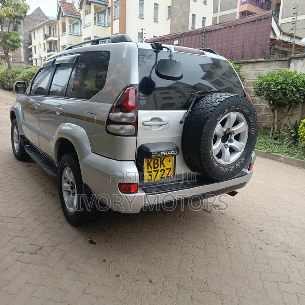 Toyota Land Cruiser Prado 2004 Silver