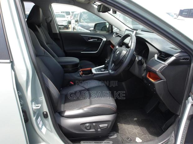 Toyota RAV4 2019 Green
