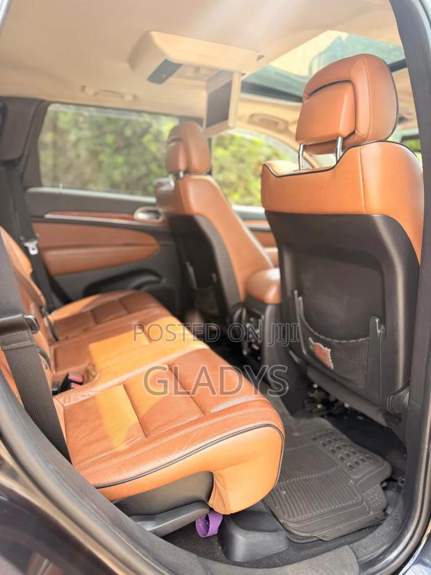 Jeep Grand Cherokee 2012 Black