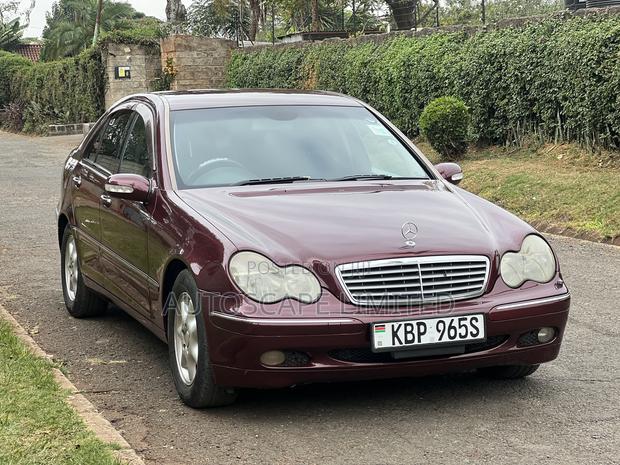 Mercedes-Benz C200 2004 Burgundy