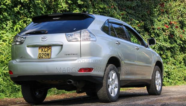 Toyota Harrier 2011 Silver