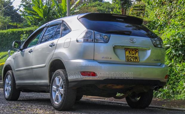 Toyota Harrier 2011 Silver