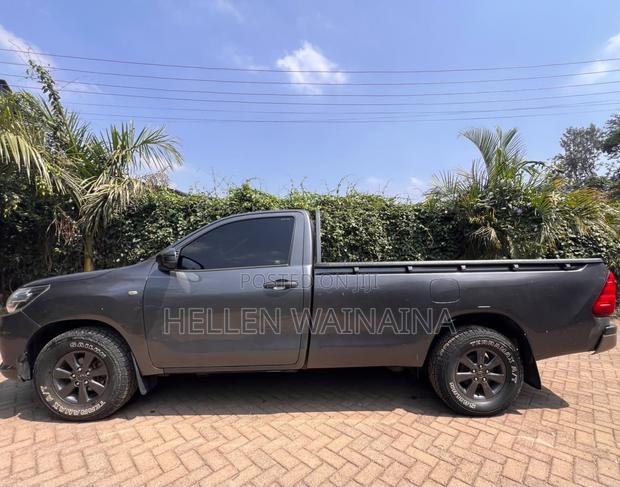Toyota Hilux 2017 Purple