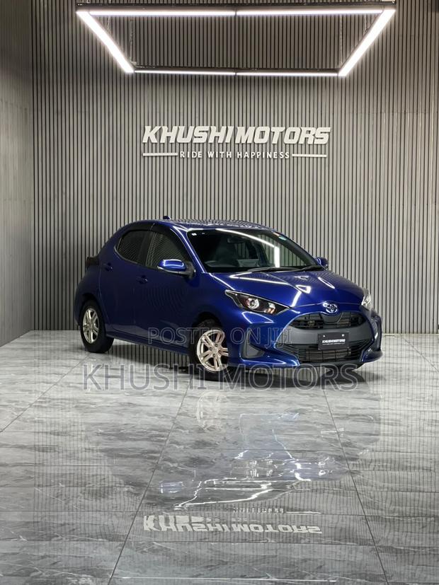 Toyota Yaris 2020 Blue