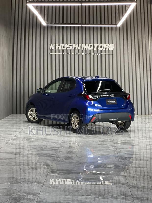 Toyota Yaris 2020 Blue