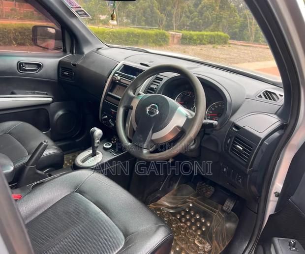 Nissan X-Trail 2014 Gray