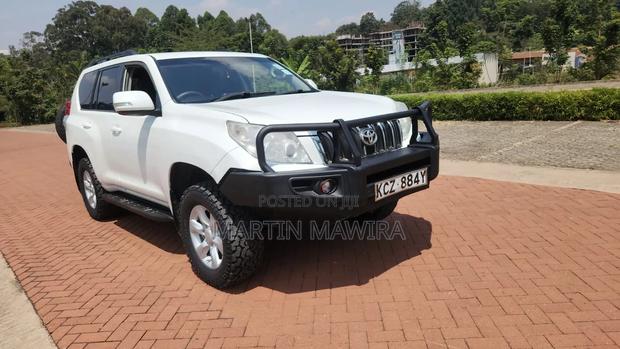 Toyota Land Cruiser Prado 2013 White