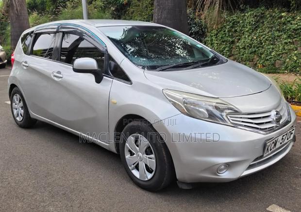 Nissan Note 2013 Silver