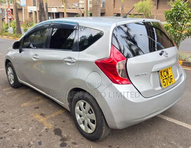 Nissan Note 2013 Silver