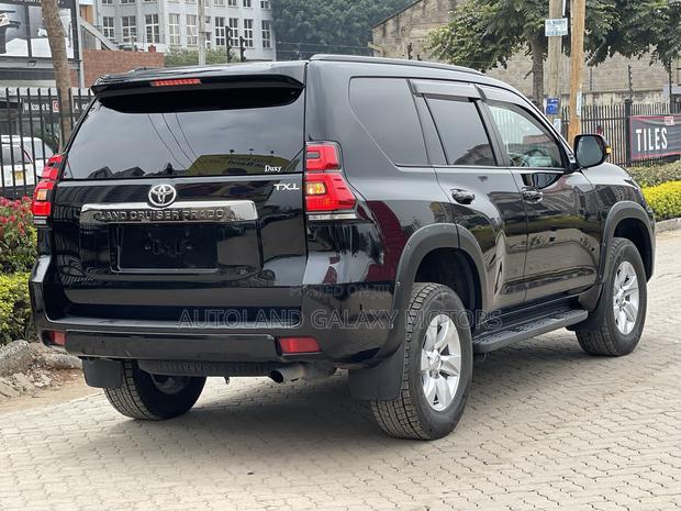 Toyota Land Cruiser Prado 2020 Black
