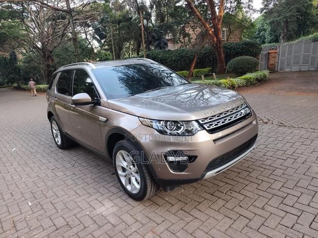 Land Rover Discovery Sport 2016 Gold
