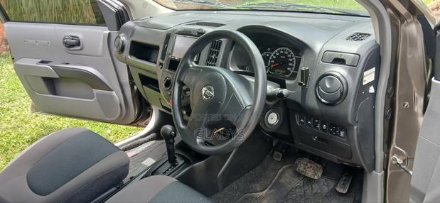 Nissan Wingroad 2018 Gray