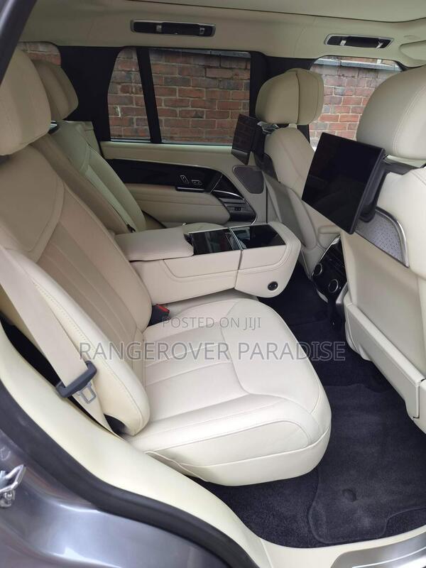 Land Rover Range Rover 2025 Gray