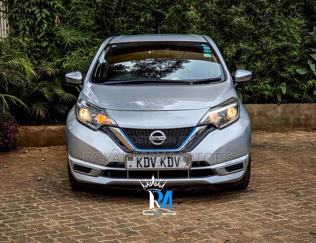 Nissan Note 2018 Silver