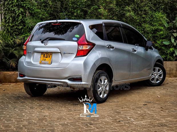 Nissan Note 2018 Silver