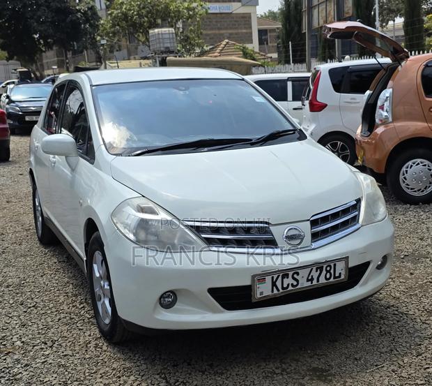 Nissan Tiida 2011 White