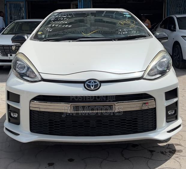 Toyota Aqua 2019 White