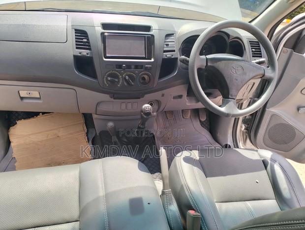 Toyota Hilux 2.5 Cab 2005 Silver