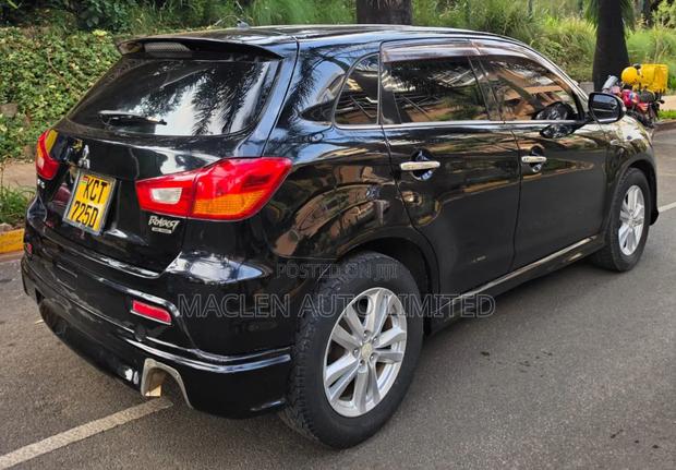 Mitsubishi RVR 2.0 2012 Black