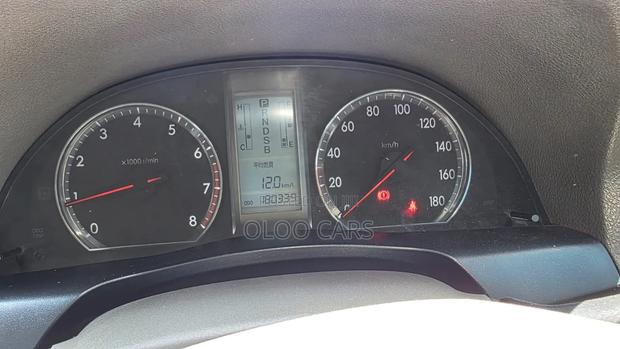 Toyota Premio 2010 Silver