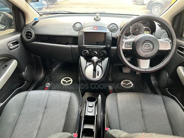 Mazda Demio 2013 Gray