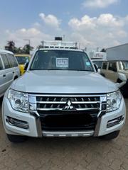 Mitsubishi Pajero V90 3.2 DI-D GLS/GLX 2015 White for sale