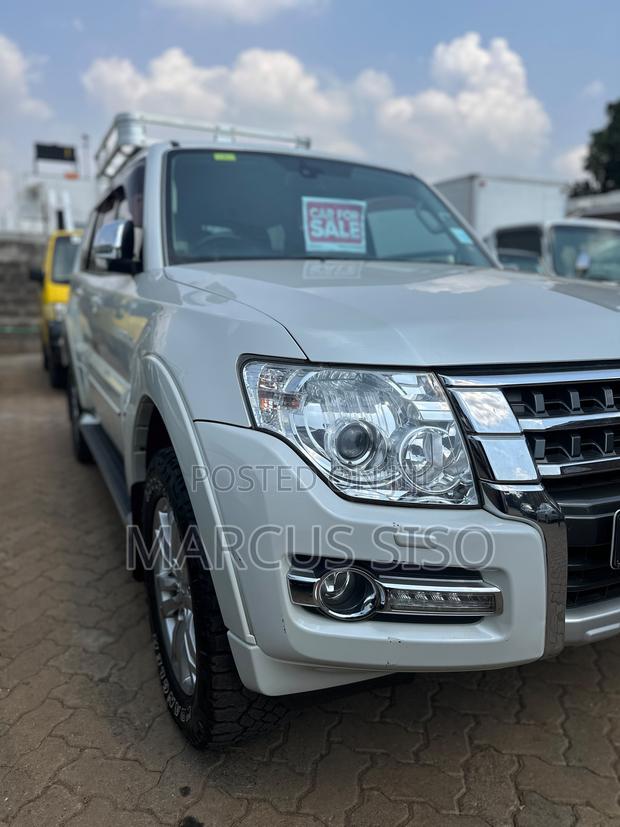 Mitsubishi Pajero V90 3.2 DI-D GLS/GLX 2015 White