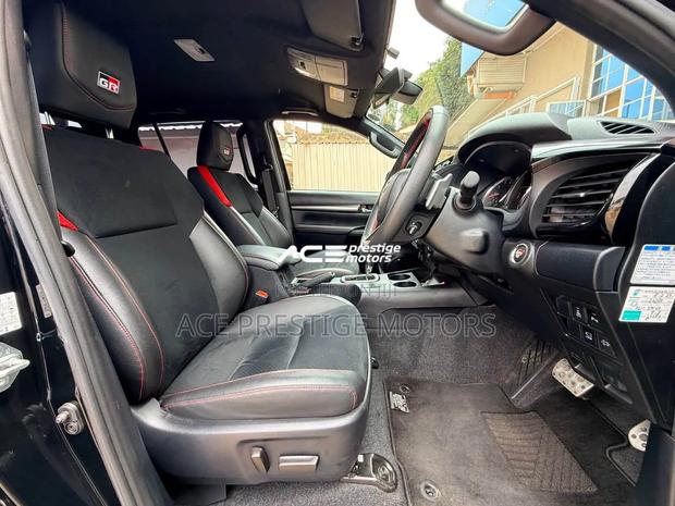 Toyota Hilux Revo Smart Cab Deisel 2.4 AWD 2022 Black