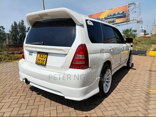 Subaru Forester 2005 Off white