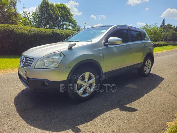 Nissan Dualis 2012 Silver