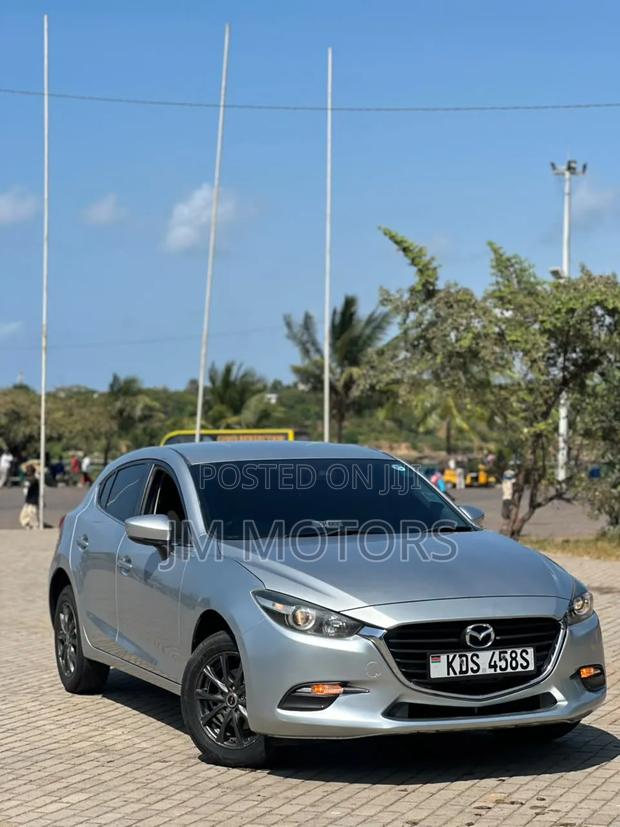 Mazda Axela 2018 Silver