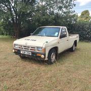 Nissan Pick-Up 2003 White for sale