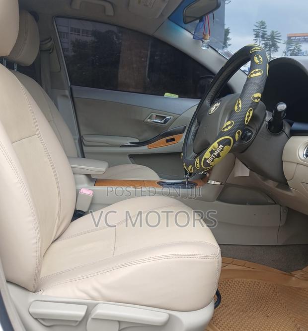 Toyota Premio 2.0 FWD 2009 White