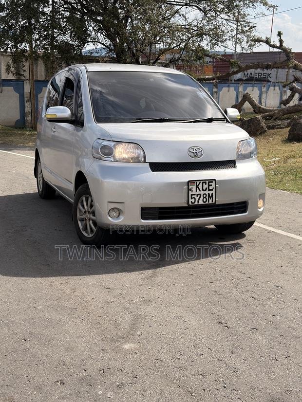 Toyota Porte 1.5 FWD 2007 Silver