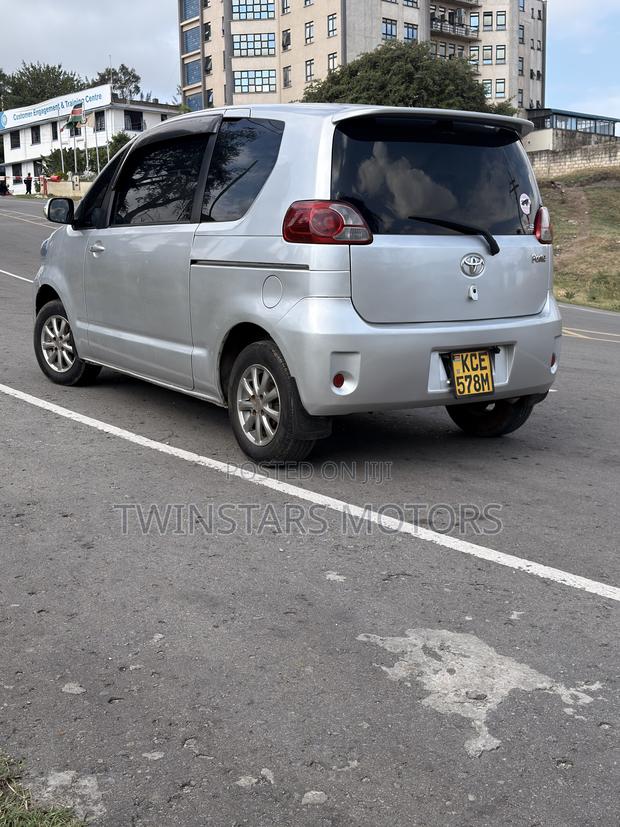 Toyota Porte 1.5 FWD 2007 Silver