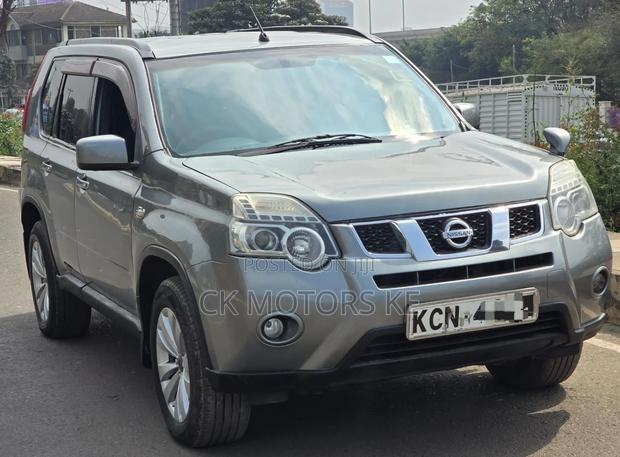 Nissan X-Trail 2010 Silver