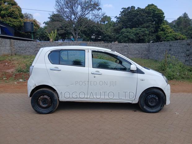 Daihatsu Mira 2014 White