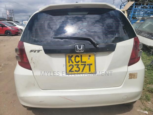 Honda Fit Automatic 2010 White