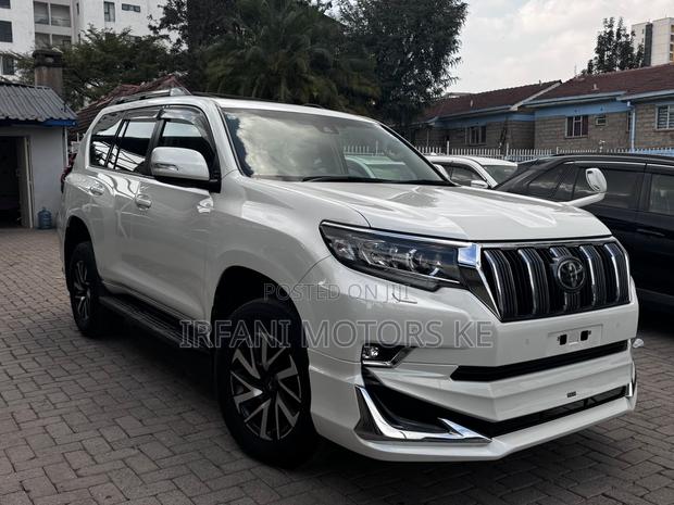 Toyota Land Cruiser Prado 2.7 2019 White
