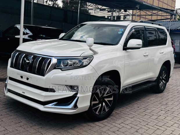 Toyota Land Cruiser Prado 2.7 2019 White