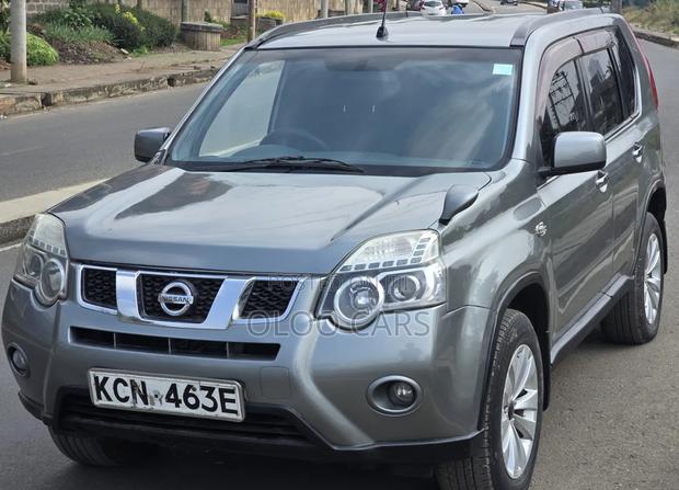 Nissan X-Trail 2010 Silver