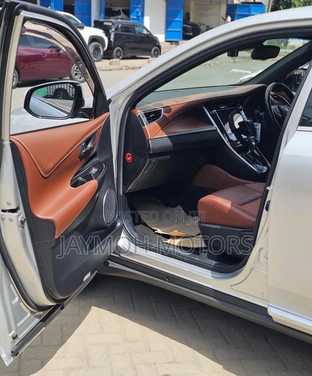 Toyota Harrier 2018 Pearl