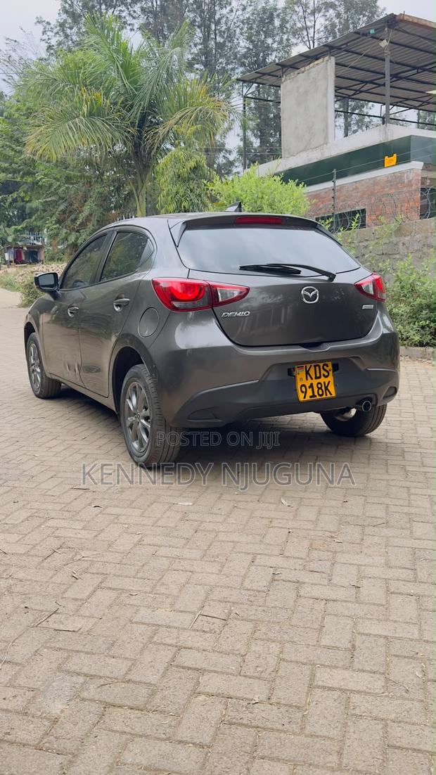 Mazda Demio 2018 Gray